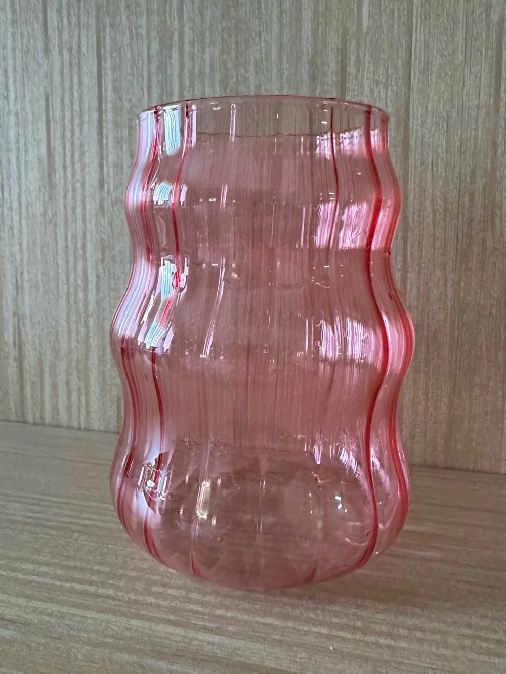 Vintage pink, small vase • lightweight • multi-use